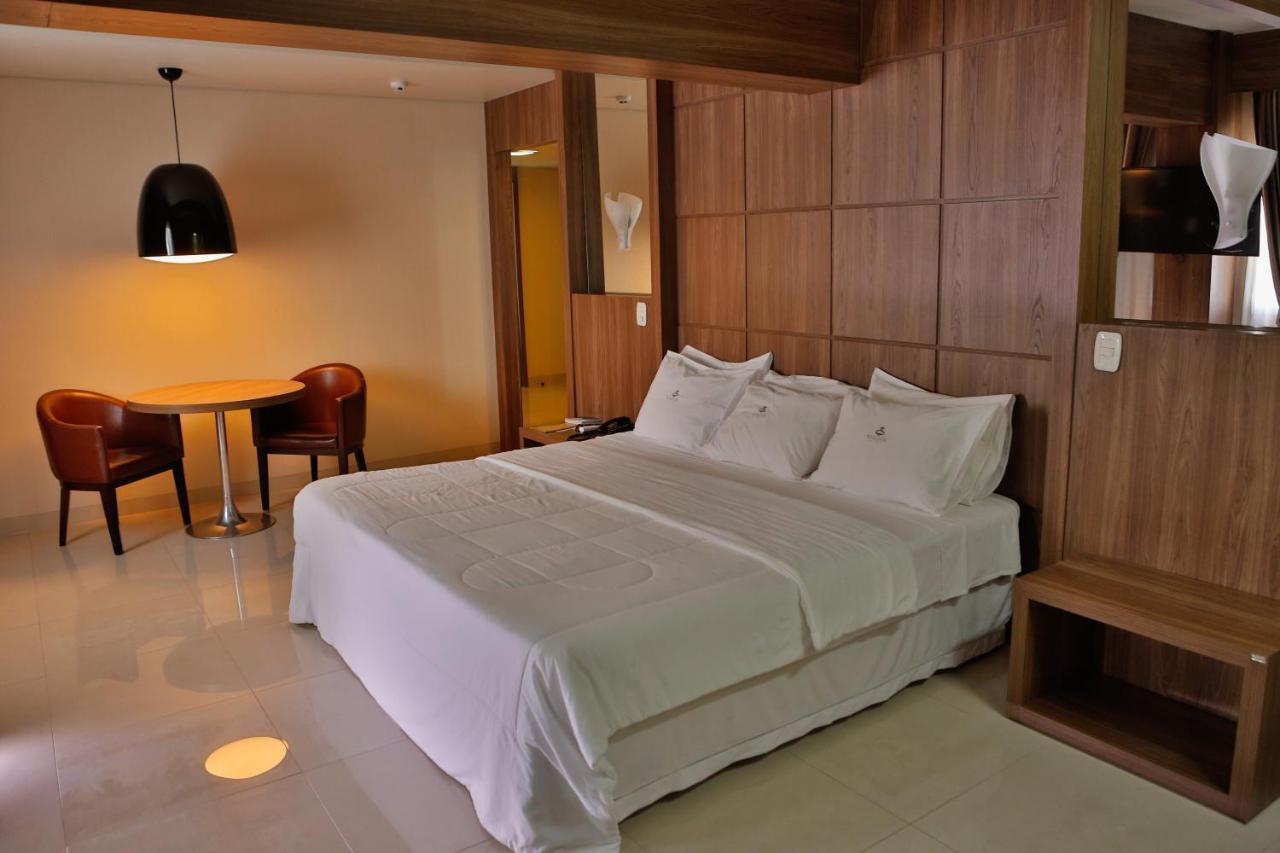 Agulhon Hotel Primavera do Leste Esterno foto